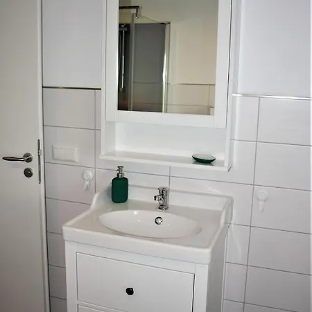 Kollehuus * Uelvesbull